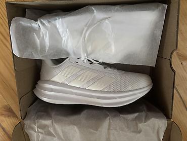 qacis ayaqqabi: Adidas, Ölçü: 37.5, rəng - Ağ, Yeni — 1