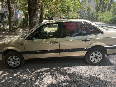 volkswagen juke: Volkswagen : 1988 г., 1.8 л, Механика, Бензин, Седан