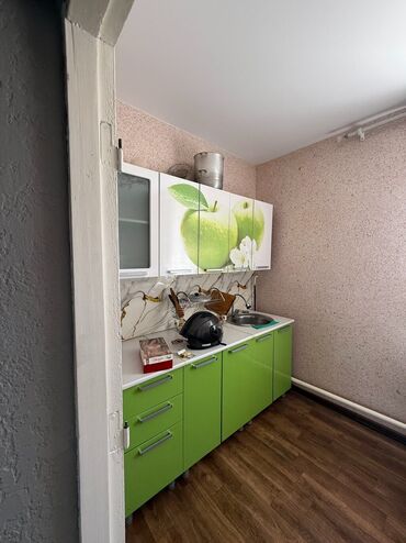 продаю дом в ак орго: 85 м², 4 комнаты, Парковка, Забор, огорожен