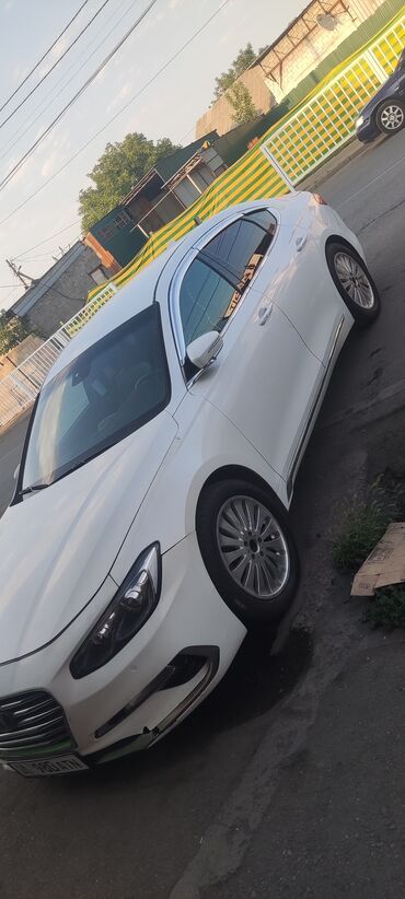 тойота chr цена бишкек: Элегантный седан Hyundai Grandeur белого цвета с современным дизайном
