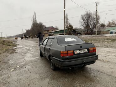 Toyota: Toyota 4Runner: 1993 г., 1.8 л, Механика, Бензин, Седан