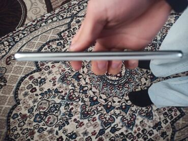 Xiaomi: Xiaomi 11T, rəng - Gümüşü, 
 Barmaq izi — 5