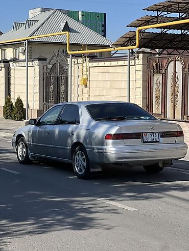 лобавой: Toyota Camry: 1997 г., 2.2 л, Автомат, Газ, Седан — 5