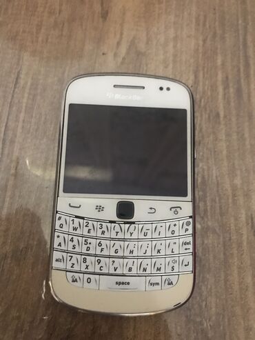 telfon satiwi: Blackberry Bold 9000, 8 GB, rəng - Ağ