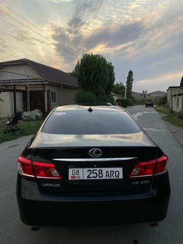 Lexus: Представляем черный седан Lexus ES 350, модель 2010 года. Этот — 5