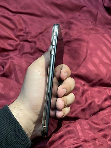 Apple iPhone: IPhone Xs, Б/у, 256 ГБ, Золотой, Чехол, 72 % — 3