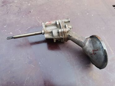 Auto delovi: Uljna pumpa Lada 2121,21213,21214 Niva br.4. Polovno, ocuvano. Skinuto — 4