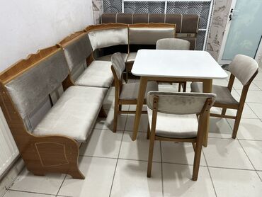 Masa və oturacaq dəstləri: Mətbəx üçün, Açılmayan, Kvadrat masa, 4 stul — 12