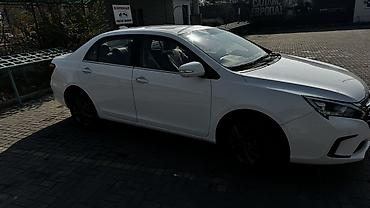 lexus e: BYD Qin: 2018 г., 1.5 л, Автомат, Гибрид, Седан — 5