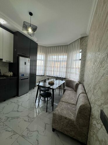 Uzunmüddətli kirayə mənzillər: 4 otaqlı ev– tam mebellə və texnika ilə Qaz,isti,soyuq su, kombi — 7