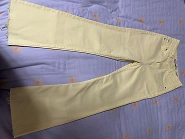 джинсы белые: Джинсы, Клеш, Bershka, Корея, Высокая талия, С бахромой — 1