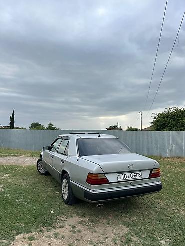 mercedes mühərriki: Mercedes-Benz W124: 2 l | 1991 il Sedan — 10
