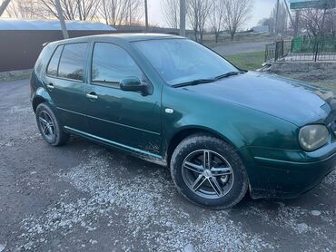 грузовой volkswagen: Volkswagen Golf: 2002 г., 1.6 л, Механика, Бензин, Седан