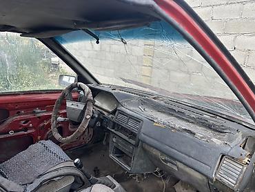 кызыл кия кыз: Nissan Март: 1992 г., Хетчбек — 6