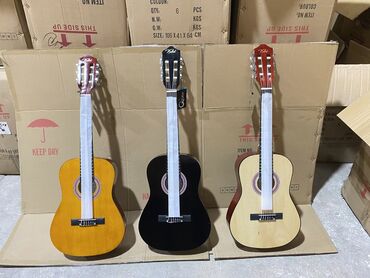 аренда гитары: Классическая гитара с нейлоновыми струнами 36 размер