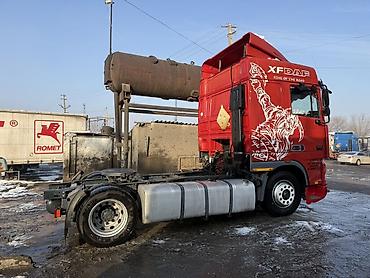 Тягачи: Тягач, DAF, 2002 г., Тентованный — 10