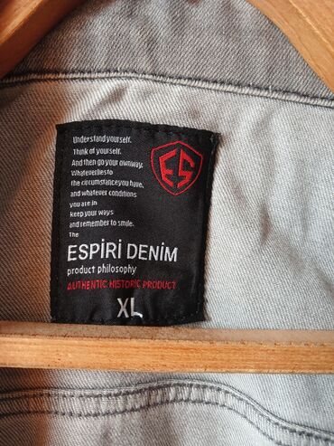 Kurtkalar: ESPİRİ DENİM cins gödəkçə. Kişi üçün. isti saxlayır.Əyində super — 2