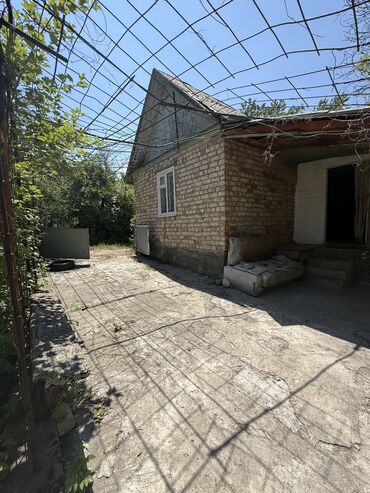 продается орошаемая земля в жайылско районе алтыр будёновка 5 40 гектар цена договорная с довой проблем нету оформление сразу: Дача, 23 м², 2 комнаты, Агентство недвижимости, Старый ремонт