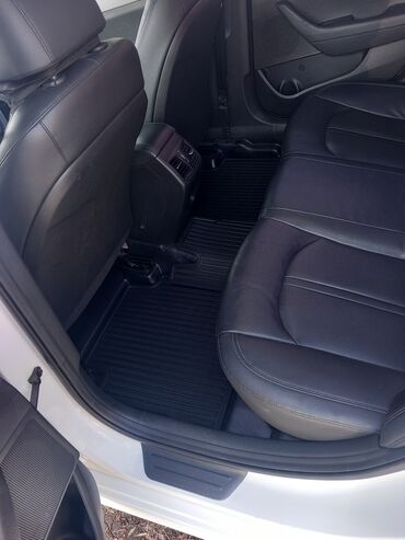 Трансфер, пассажирские перевозки: Каракол, Кордай КПП, ЗиЛ Такси, легковое авто | 4 мест at lalafo.kg — 12 Трансфер, пассажирские перевозки: Каракол, Кордай КПП, ЗиЛ Такси, легковое авто | 4 мест — 12