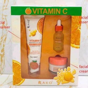 farmasi cc krema cena: Ceo set Vitamin set Set sadrži kremu za lice, ulje za lice i kremu za