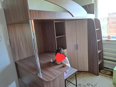 столы стулья в комплекте: Двухъярусная детская кровать, ЛДСП, цвет - Коричневый