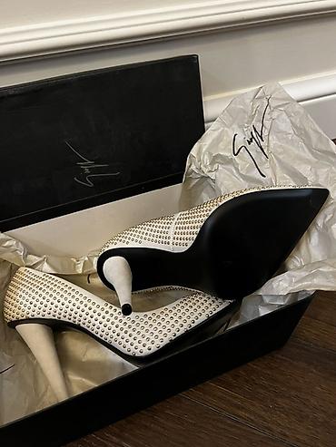 Tuflilər: YENİ Orijinal Giuseppe Zanotti qadın ayaqqabısı – 39 ölçü, natural — 4