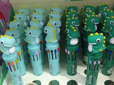 Məktəb çantaları: Yeni Qələm 1 ədədlə 10 rəngdə yazmaq olar Qələmin 1 ədəd 3 azn — 7