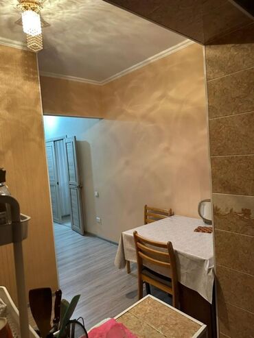 Продажа квартир: 1 комната, 36 м², 106 серия, 2 этаж, Евроремонт
