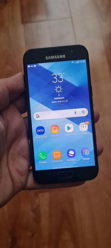 işlənmiş telefonlar a3: Samsung Galaxy A3 2017, 16 ГБ, цвет - Черный, Сенсорный, Отпечаток пальца, Две SIM карты