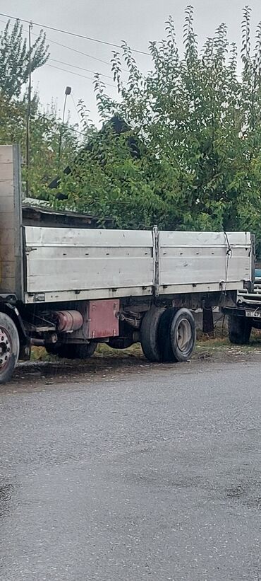 прицеп автомобиль: Жүк ташуучу унаа, Mercedes-Benz, Стандарт, Колдонулган