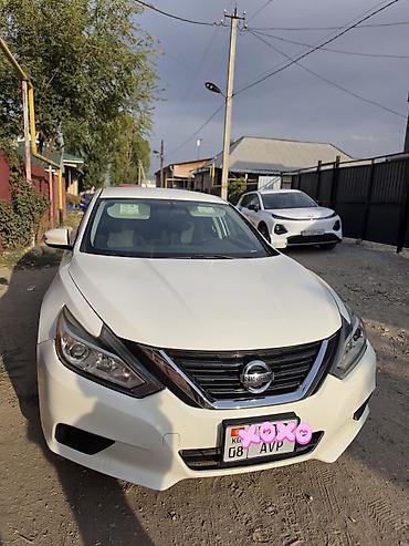 Nissan Altima: 2018 г., 2.5 л, Автомат, Бензин, Седан