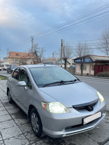 Honda: Honda Fit Aria: 2003 г., 1.3 л, Автомат, Бензин, Седан