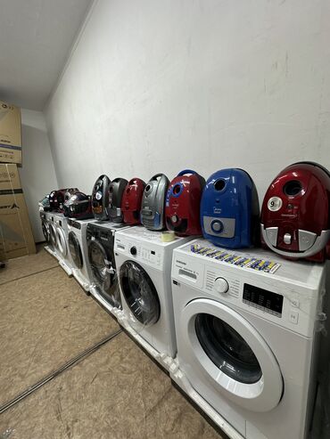 Стиральные машины: Стиральная машина Indesit, Новый, Автомат, 10 кг и более, Полноразмерная — 8