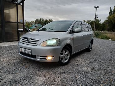 Toyota: Toyota Ipsum: 2003 г., 2.4 л, Автомат, Бензин, Минивэн