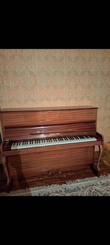 belarus piano: Pianolar