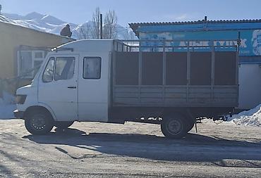 r 21: Грузовой фургон Mercedes-Benz (кабина + бортовая платформа с высокими — 4