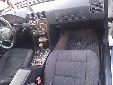 Disk təkərlər: - Disklər: Mercedes-Benz orijinal yüngül lehimli disklər (5 cüt şüalı — 7