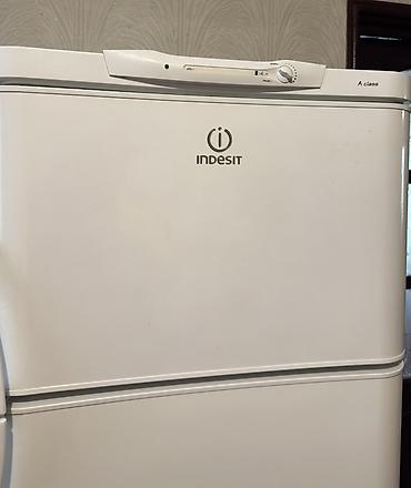 usta cantasi: İşlənmiş 2 qapılı Indesit Soyuducu Satılır, rəng - Ağ — 1