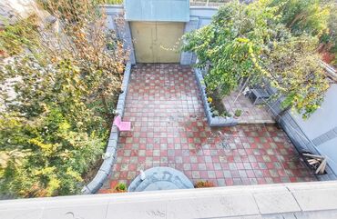 Həyət evləri və villaların satışı: 8-ci kilometr 7 otaqlı, 220 kv. m, Yeni təmirli — 8