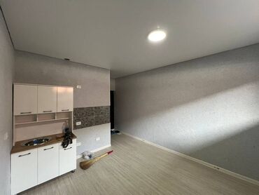 продаю квартиру дешево: 1 комната, 18 м², Индивидуалка, Цокольный этаж этаж, Косметический ремонт