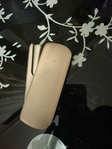 Qəlyan, vayp və aksesuarları: Məhsul: IQOS cihazı (elektron tütün qızdırıcı) Xüsusiyyətlər: - — 8