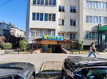 с сдаю: Сдаю на долгий срок цокольный этаж 150 кв.м., 11 микрорайон, возле ДК — 2