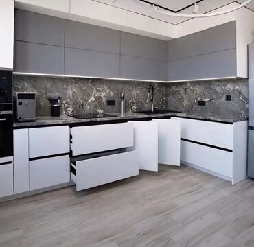 Sifarişlə mətbəx mebeli: Sifarişlə mətbəx dəsti, Özü çəkən petlələr, MDF, Kredit yoxdur, Pulsuz çatdırılma — 17