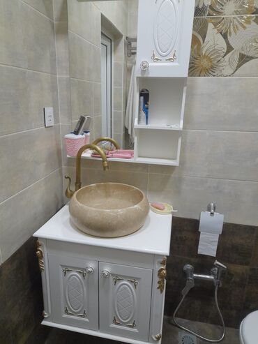 Bağ evlərinin kirayəsi: 300 kv. m, 8 otaq, Hovuzsuz, Kanalizasiya, Su, Qaz — 16