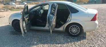 купить чехлы на гольф 4: Ford Focus: 2009 г., 1.6 л, Механика, Бензин, Седан