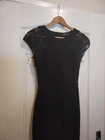 romanticna haljina: Zara S (EU 36), color - Black, Cocktail, Short sleeves