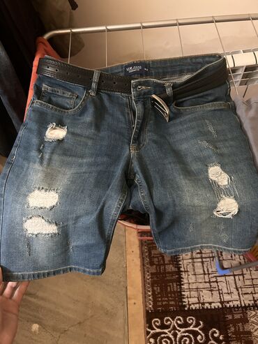 jeans salvar: Lcwakiki Cins Sortik qiymet 25 azn asagi yeri var Ölcu( 32) 65 70 kilo