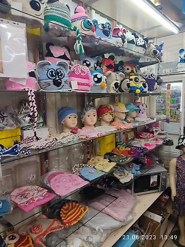 Торговое оборудование: Продаю стеллажи стеклянные ветрины производство DIA в хорошем — 7