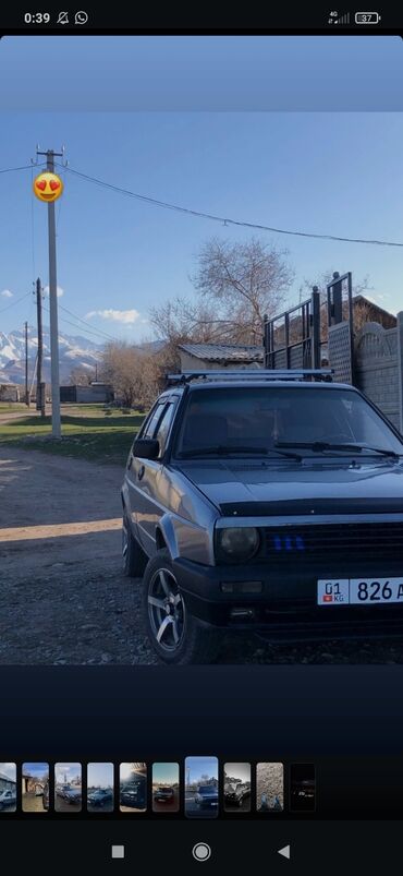 сиденья голф: Автомобиль Volkswagen Golf Mk2 с кузовом хэтчбек, окрашенный в серый