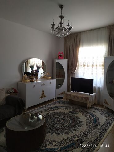 Həyət evi alıram: Zabrat 4 otaqlı, 200 kv. m, Yeni təmirli